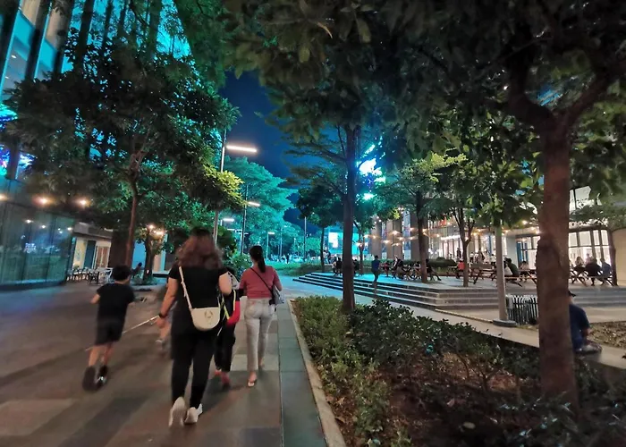 Caleze At Avant At The Bgc Apartment Manila